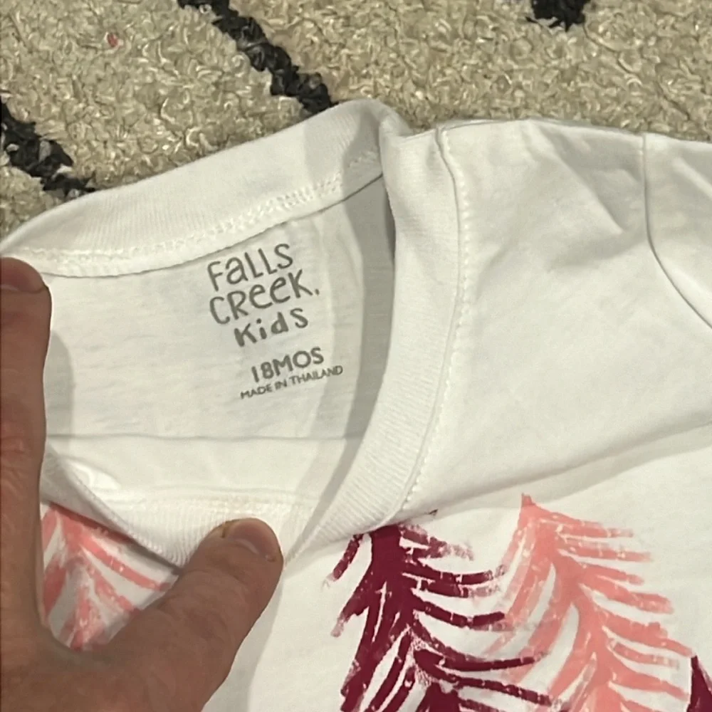 2 Kids Long Sleeve Tops